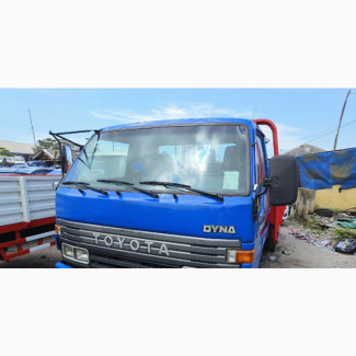 Toyota Dyna 300 With Red Bucket