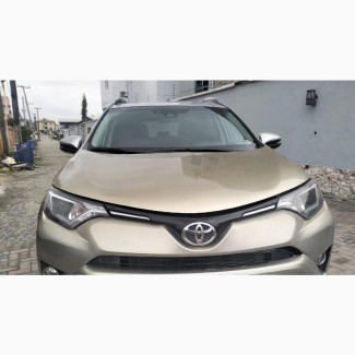 Toyota RAV4 LE AWD (2.5L 4cyl 6A) 2017 Silver