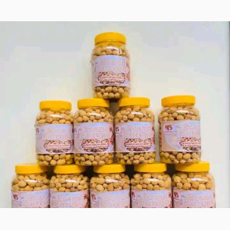 Delicious Cakes, Small Chops, Snacks, and Food Delivery for Your Event