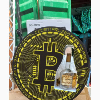 Bitcoin Shape Night Club Bar Lounge Chagne Carrier