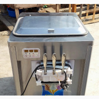 Brand New Ice Cream Machine - 3 Nozzle