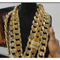Aetil Gold 750 18 Karat Necklace - Brand New