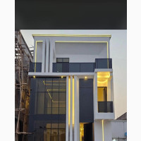 Luxurious 5bdrm Duplex in Chevron for sale