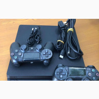 PS4 Slim with 2 Controllers and Complete Accessories