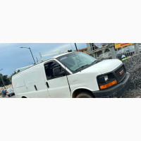 GMC Savana 2008 White