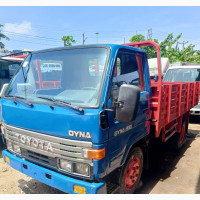 Toyota Dyna - 2000 Model