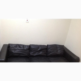 General Living Room Leather Settee