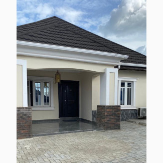 3 Bedrooms Luxury Short Let at Elebu Akala Express
