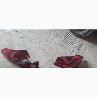 Mercedes Benz Headls Available