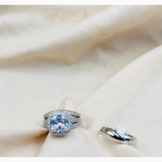 Stunning Engagement Wedding Ring - Brand New Fashion Jewelry