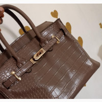 Almost New Neatly Used Handbag - Quality Leather