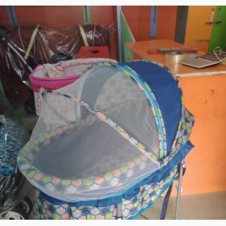 Baby Potable Rocking Bassinet With Foldable Tires