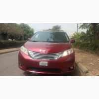 Toyota Sienna 2015 Red