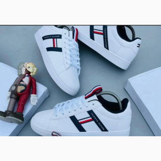 Unisex Tommy Hilfiger White Sneakers