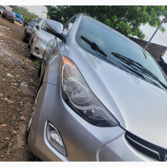 Hyundai Elantra 2012 Silver