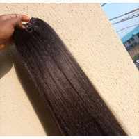 300g Kinky Straight Bundles With Closure