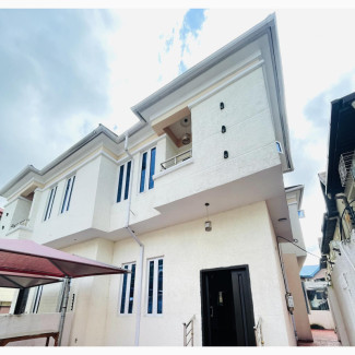 4 Bedroom Semi-Detached Duplex in Off Jubilee Bridge, Lekki for Sale