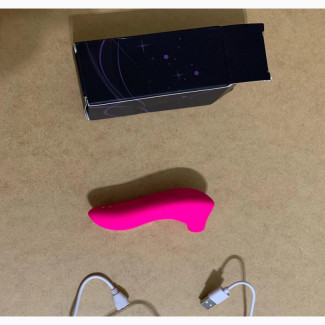 Magnetic Charging Sucker Vibrator