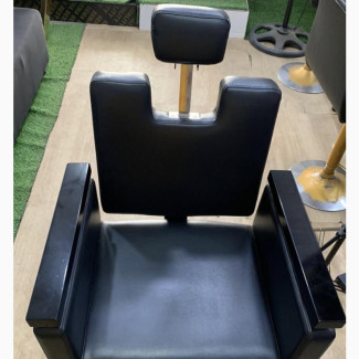 Executive Barber Chair - Used