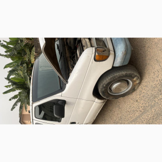 Ford E250 2002 White
