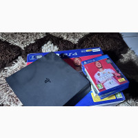 PS4 Open Box With Controllers