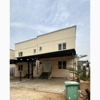 Luxurious 4bdrm Duplex in Brains And Hammers, Life C for rent