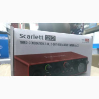 Focusrite Scarlett 2i2 - Studio-Quality Audio Interface