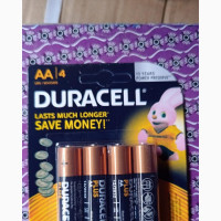 AA4 Duracell Batteries