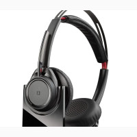 Plantronics - Voyager Focus UC With Charge Stand (Poly)