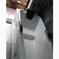 Executive Panel Bathtub