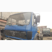 Mercedes-Benz 1617, 10 Bolts Straight Engine Cap and Chassis
