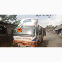 Mitsubishi 2002 White Dump Truck