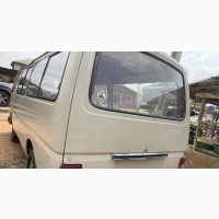 Nissan Caravan (Urvan) 1996
