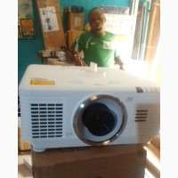 Vivitek Multimedia Projector 7000 Lumens