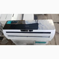 Arrival Direct Foreign U.K Use 1.5hp Hisence Art Cool Black