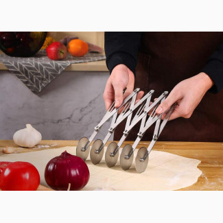 5 Wheel Multi-Use Pastry Cutter - Brand New Baking Utensil