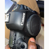 Canon EOS 5D Mark IV DSLR Camera (Body Only)