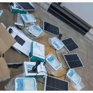 200W Solar Flood Light