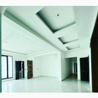 4bdrm Penthouse in Banana Island for Sale