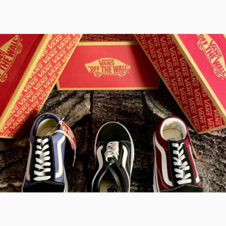 Original Vans Off the Wall Old Skool Sneakers Available