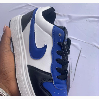 Cool-Simple Sneakers