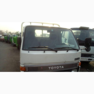 Toyota Dyna 100_1999 White