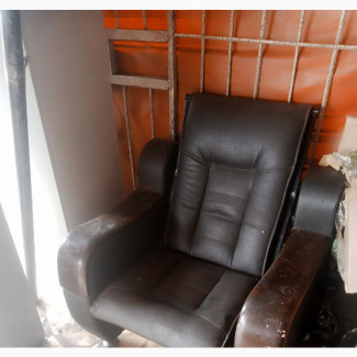 Home Interiors Single Sofa