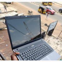 HP 530 Laptop 4GB Intel HDD 160GB