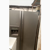 Samsung Side-by-Side Fridge With Water Dispenser Nd Ice Cube
