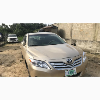 Toyota Camry 2009 Gold