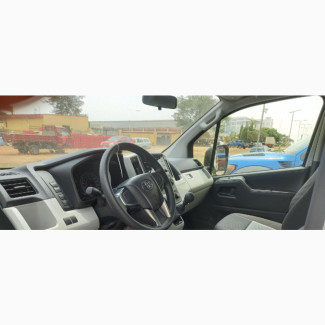 Toyota HiAce 2023 White High Roof