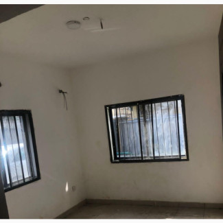 1bdrm Block of Flats in Lekki Phase 1 for rent