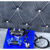 Super Neat UK Used PS4 Fat With Two Controllers for Sale