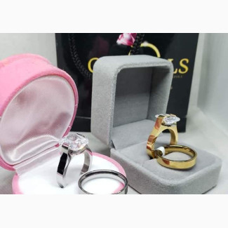 Beautiful Ladies Wedding Ring Set - Gold and Silver